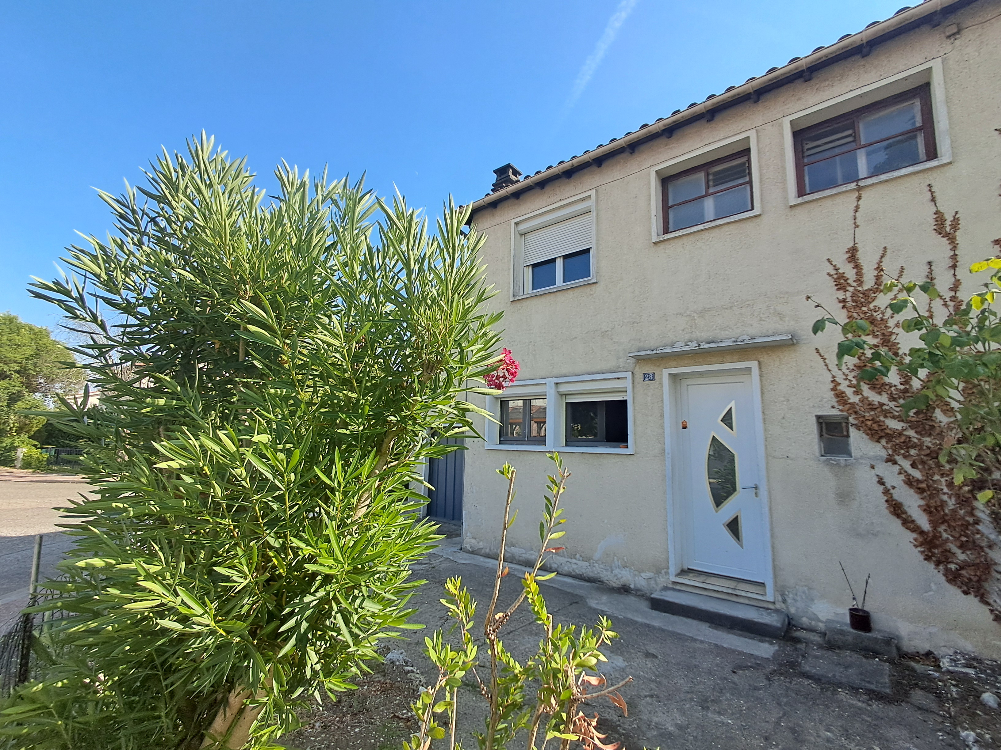 Maison 93m² — Boé